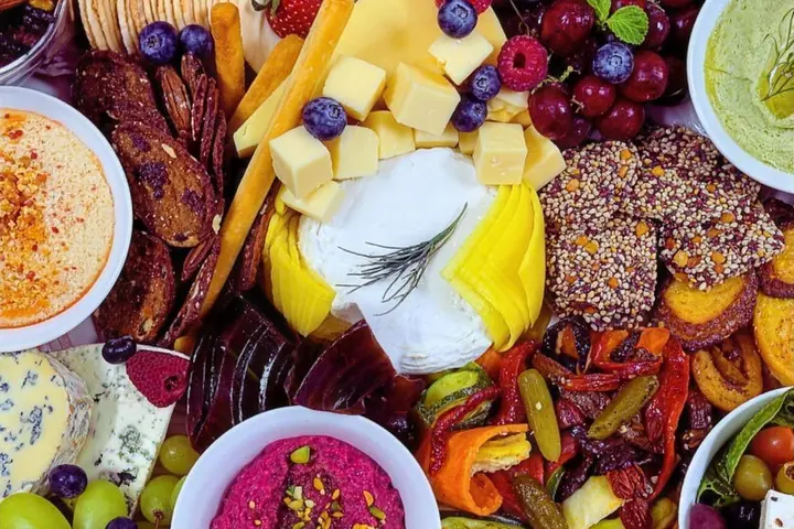 Deluxe Cheese Platter from La Pizza Bella catering